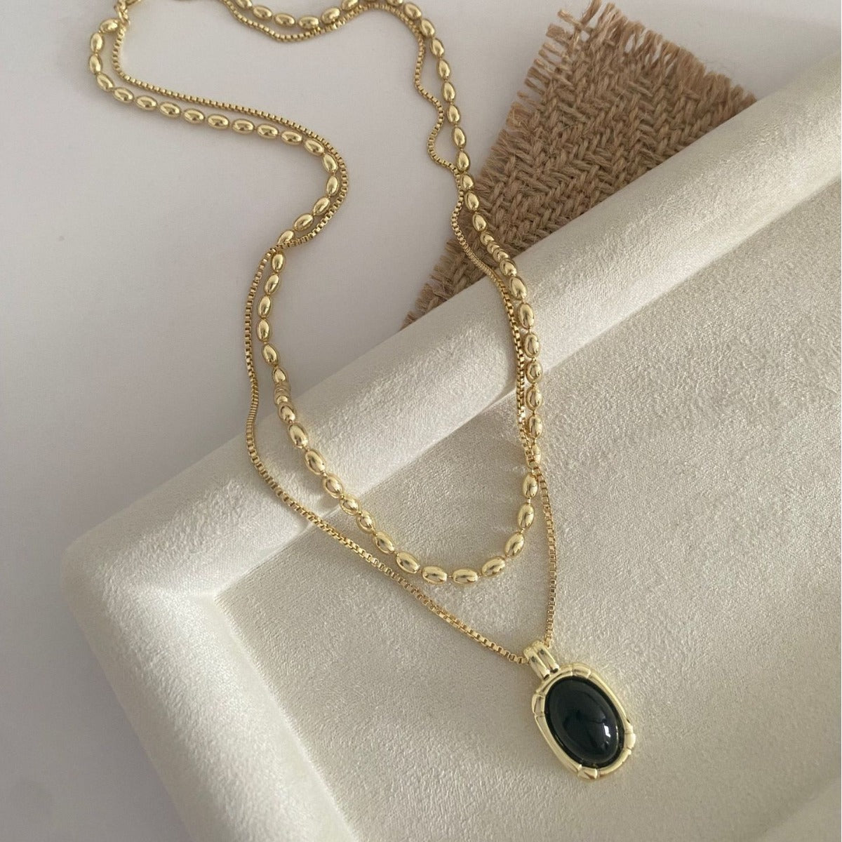 Double-layer Elegant Twin Metal Black Bead Necklace